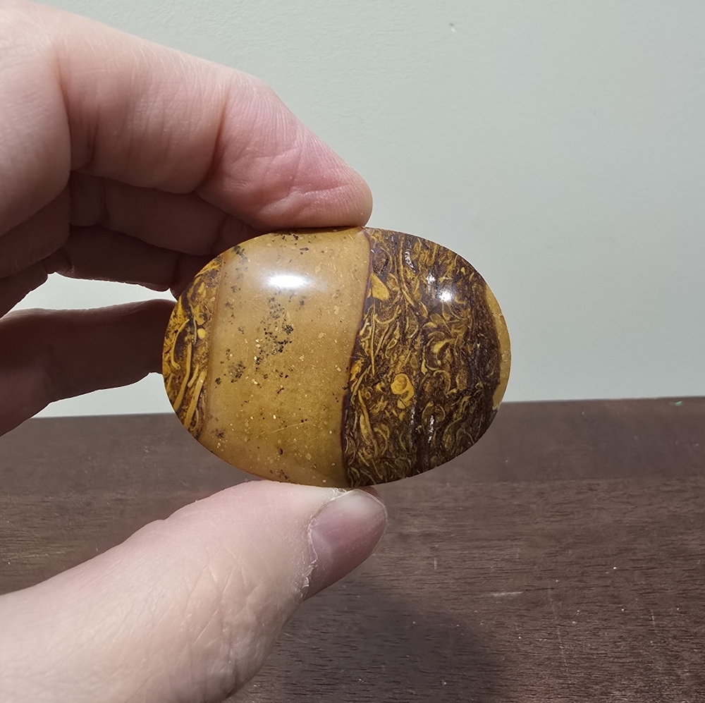 Calligraphy Stone Crystal Palmstone #D